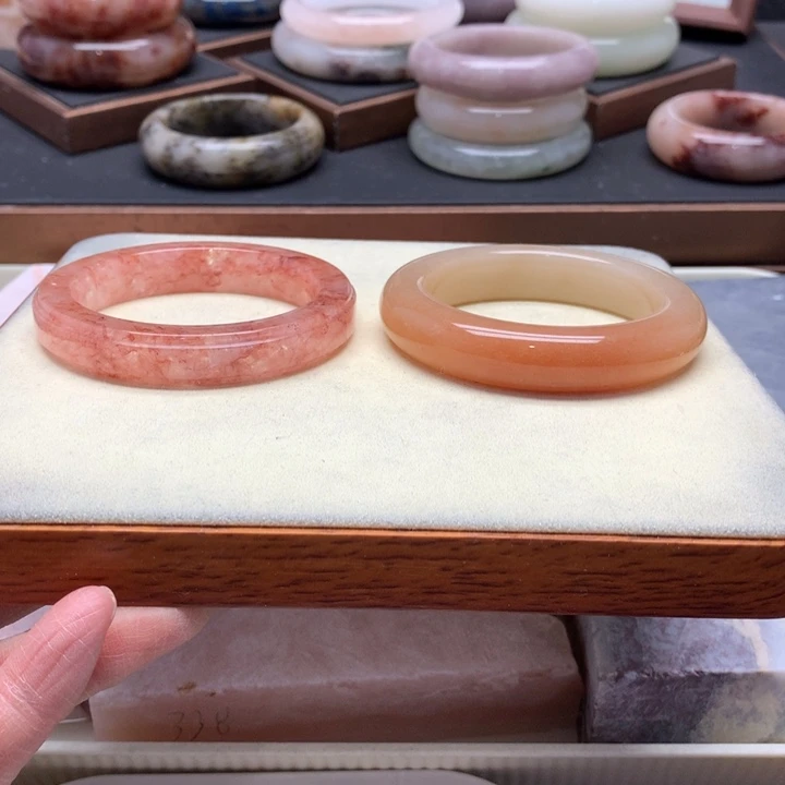 G***花石英岩玉未镶嵌手镯