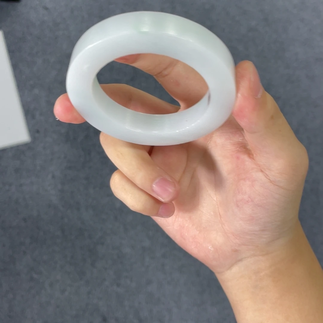 翡翠未镶嵌手镯翡翠