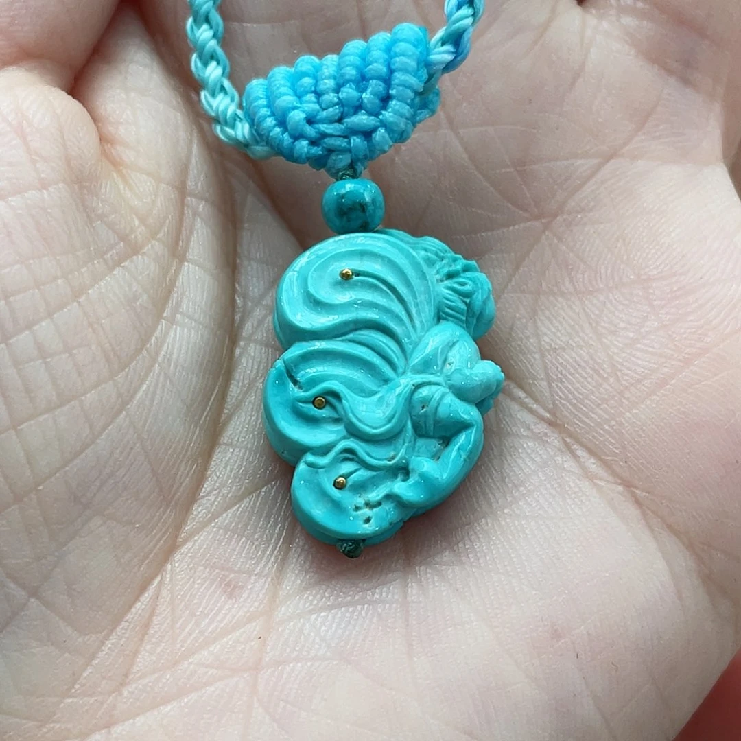 绿松石颈饰未镶嵌