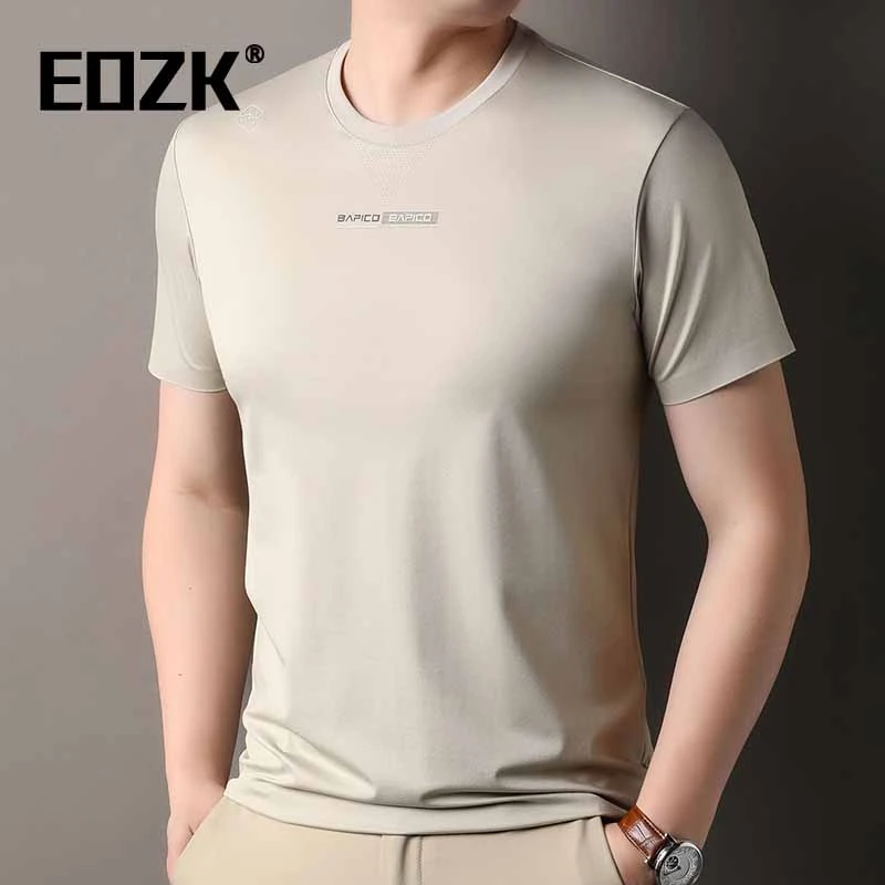 Eozk冰丝短袖T恤男2025夏季新款简约无领光滑无痕运动薄款半截