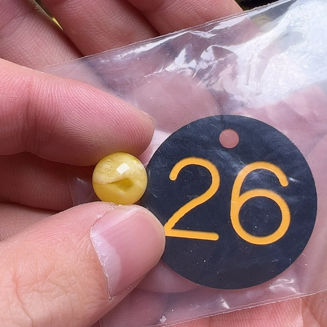 蜜蜡未镶嵌珠宝奇石11mm微瑕疵