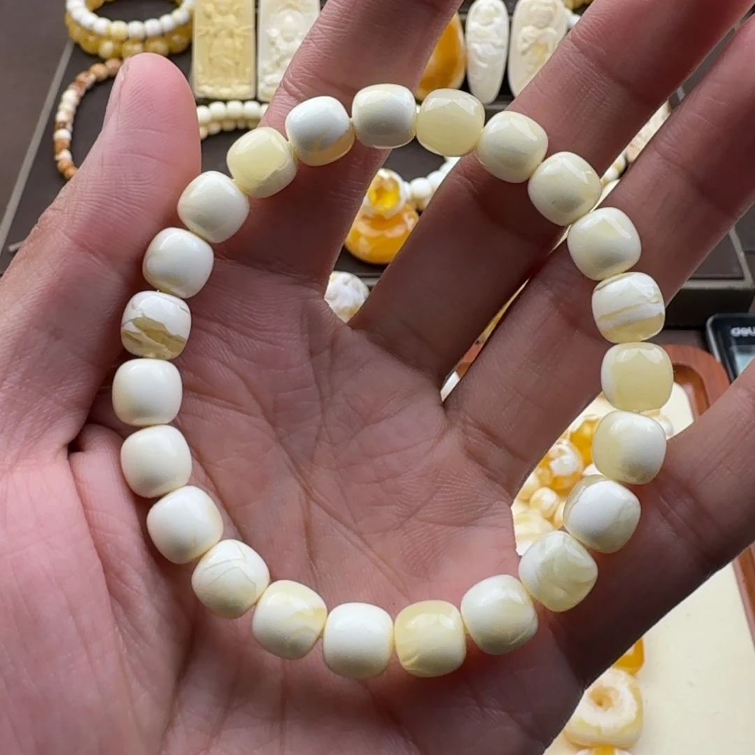 琥珀未镶嵌裸石蜜蜡