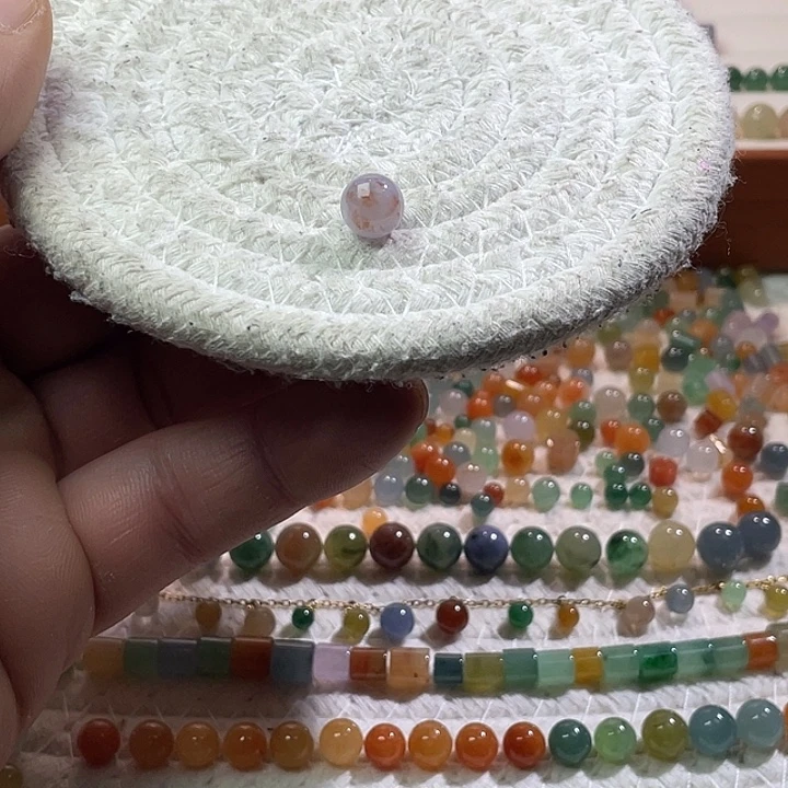 翡翠散珠未镶嵌定制翡翠卡8.6