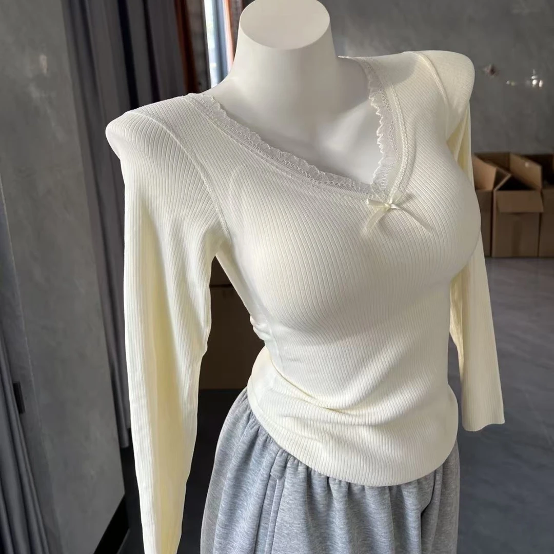 纯欲带胸垫蕾丝V领长袖打底衫秋冬季加绒加厚保暖修身显瘦上衣女E