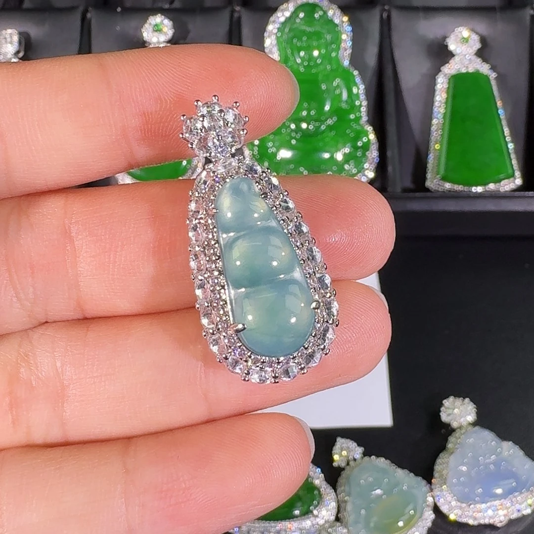 翡翠吊坠(不含链)未镶嵌豆