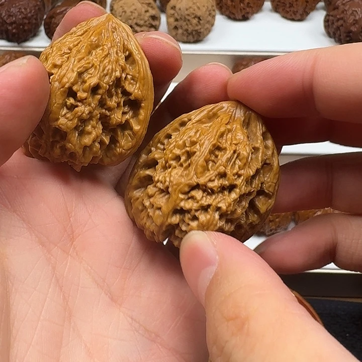 1***1吊坠文玩核桃南疆