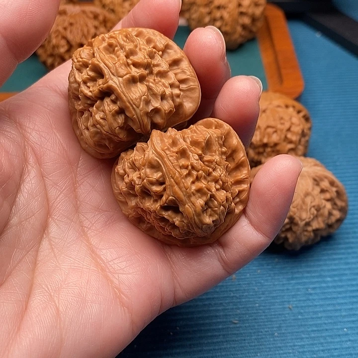 字***多三角白40➕已打底手把件