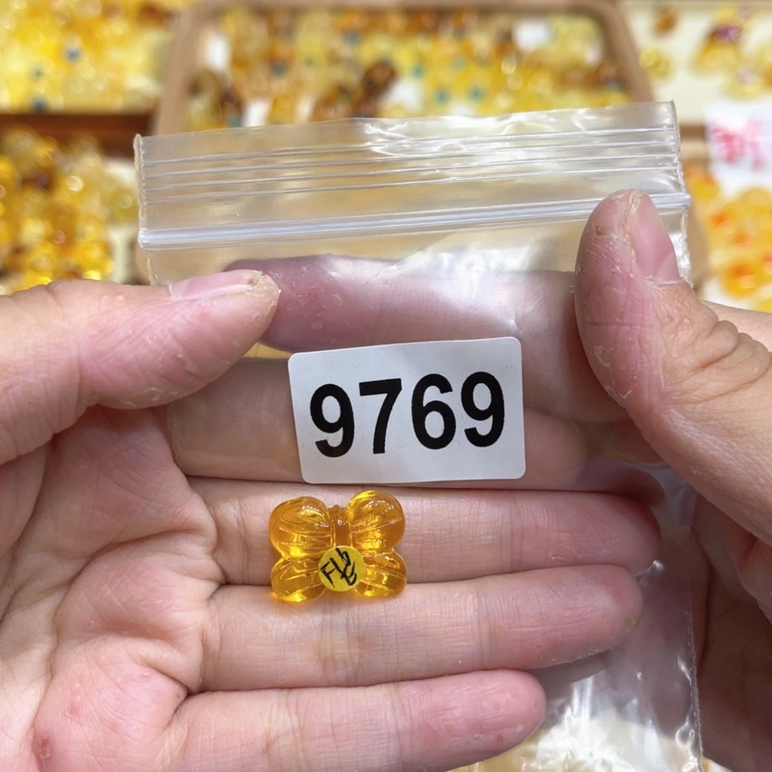 琥珀颈饰未镶嵌蜜蜡