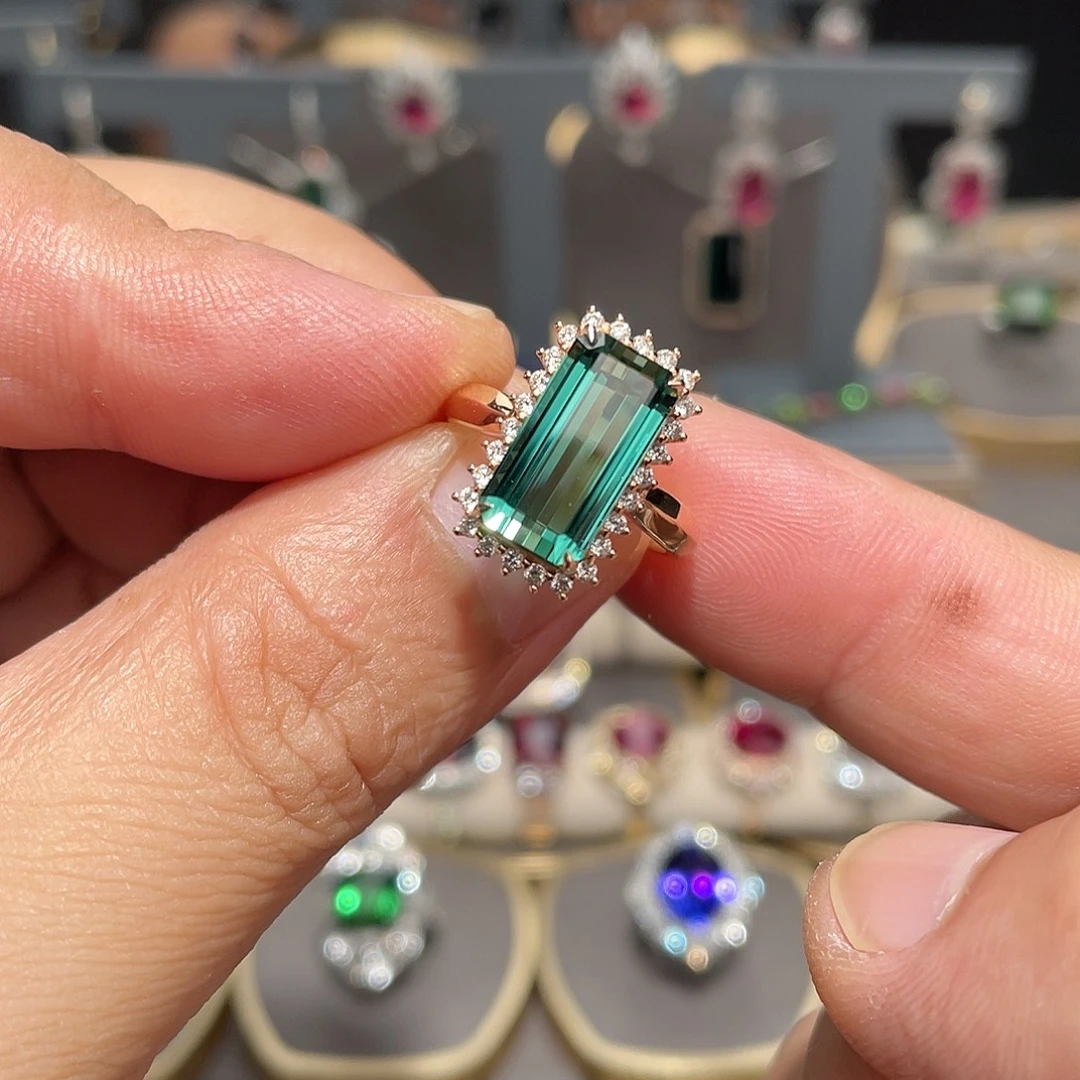 18K金镶嵌戒指碧玺5.73ct