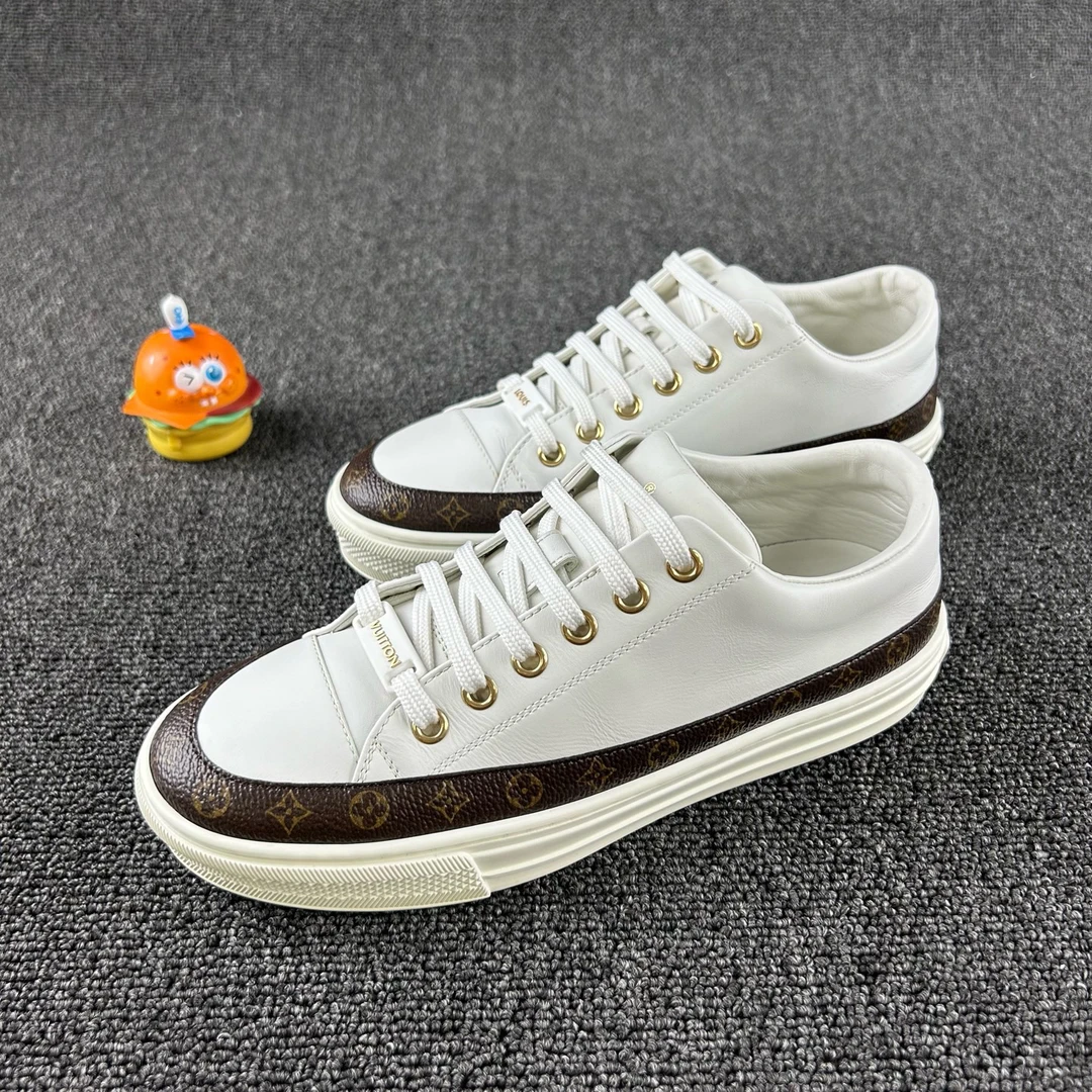 95新 LouisVuitton/路易威登 老花板鞋35.5码 老花设计 HB4218