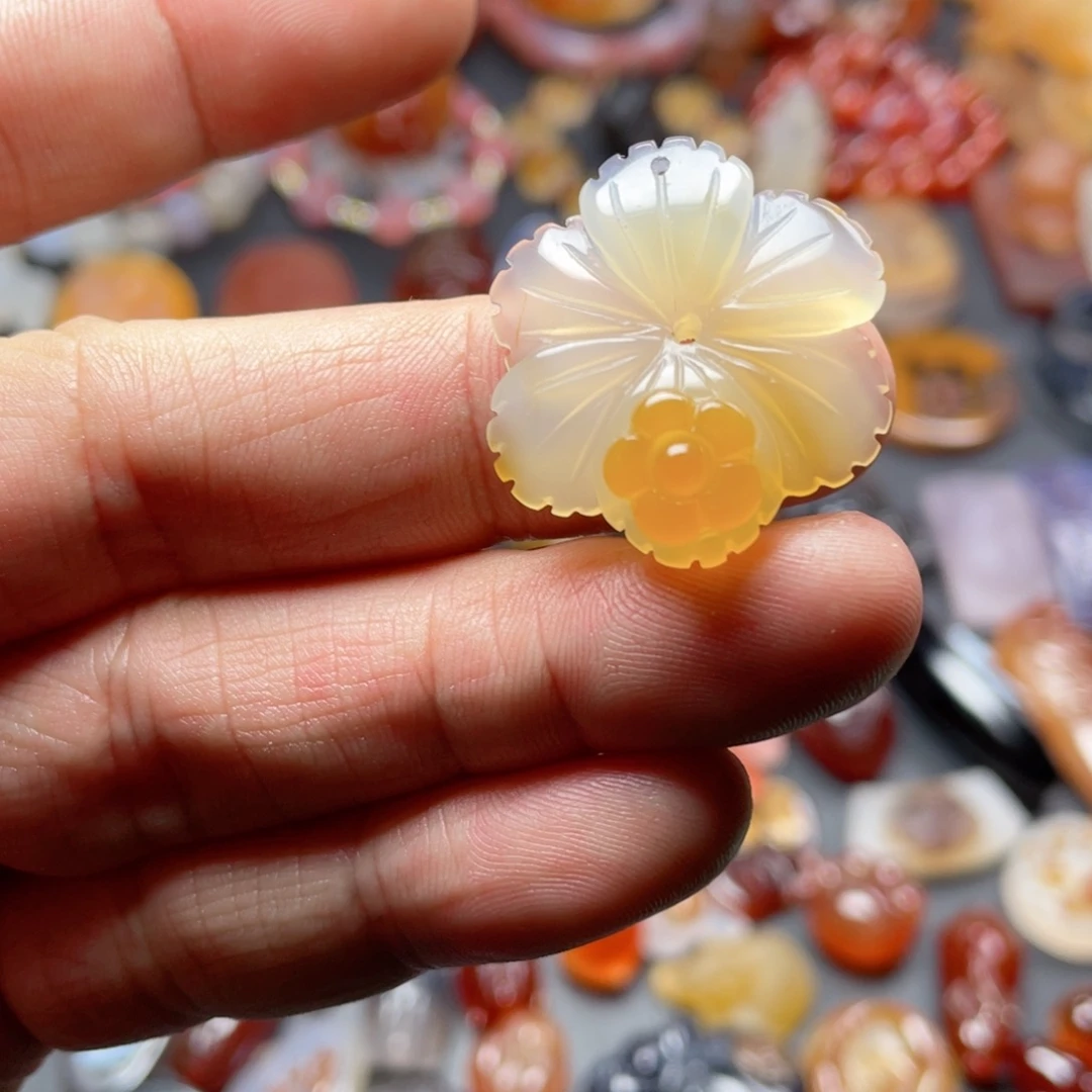 玛瑙/玉髓未镶嵌颈饰