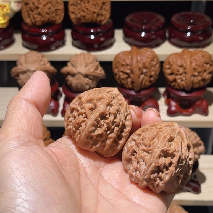 爱***浅文玩核桃吊坠39白狮子