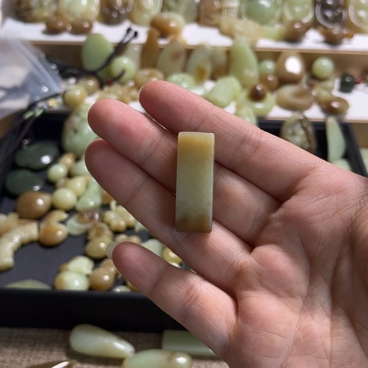 和田玉挂件未镶嵌k**e