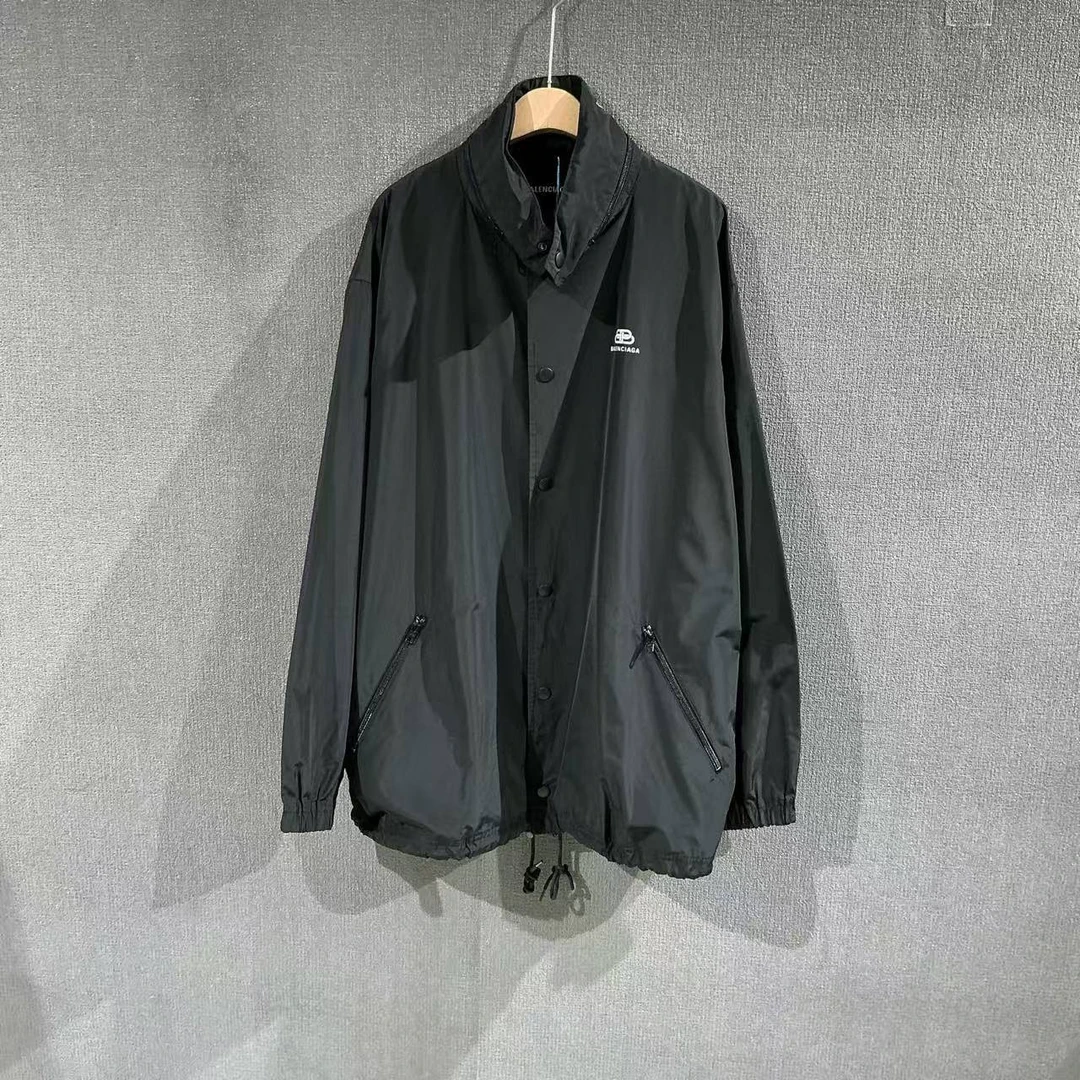 未使用 Balenciaga/巴黎世家 （pm）双B锁扣印花冲锋衣 44码/5204