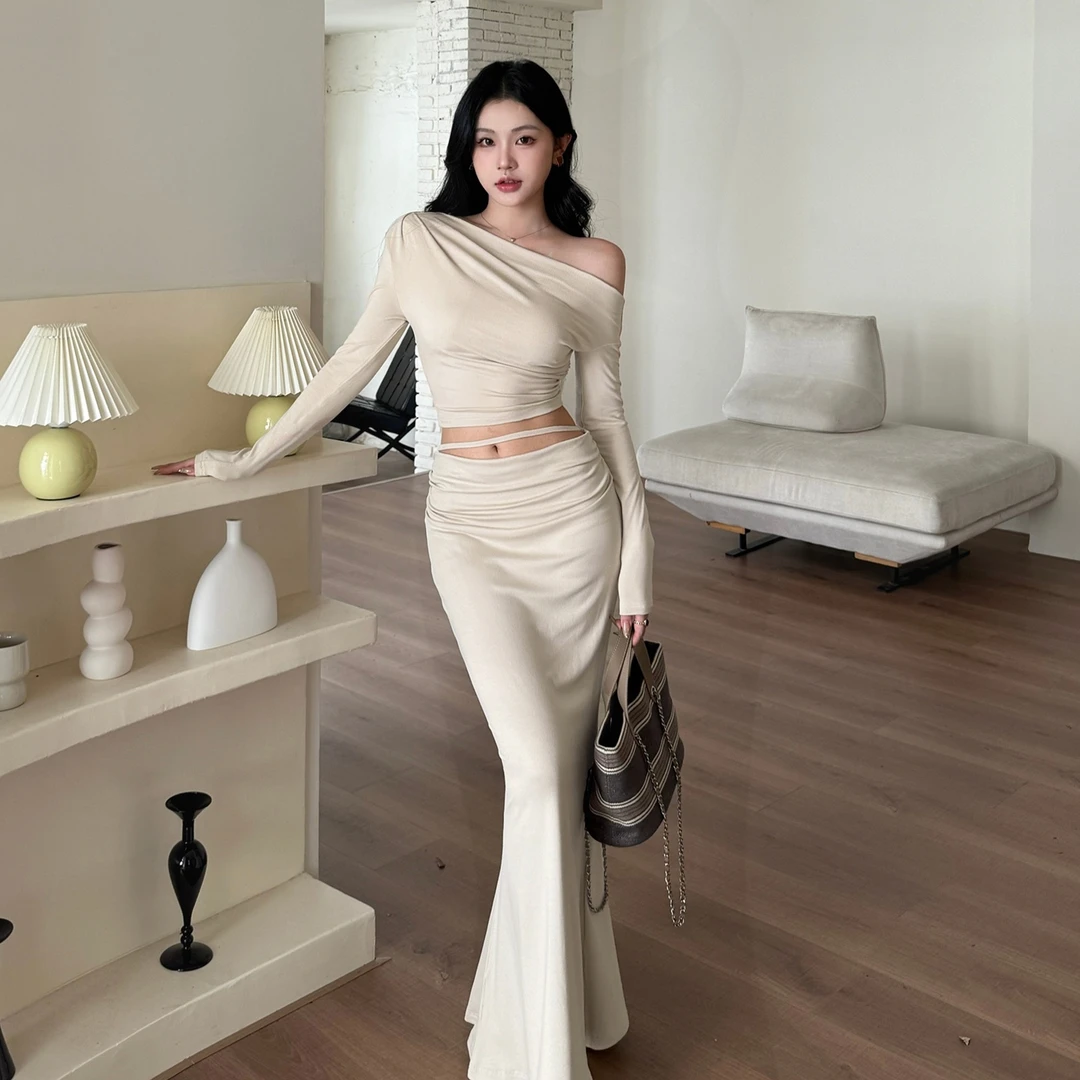 WOWDARK御姐轻熟风卡其色显瘦斜肩套装长袖上衣设计感包臀鱼尾裙