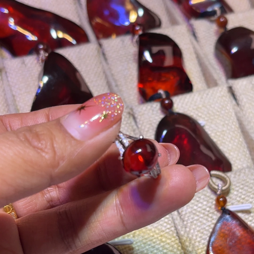 琥珀银S925镶嵌手串血珀戒指