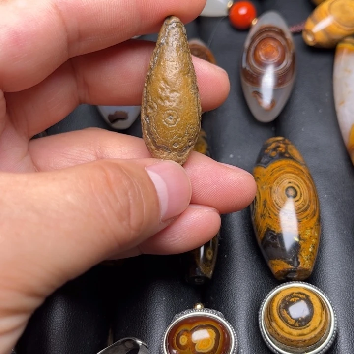 石英质玉珠宝半成品未镶嵌清*