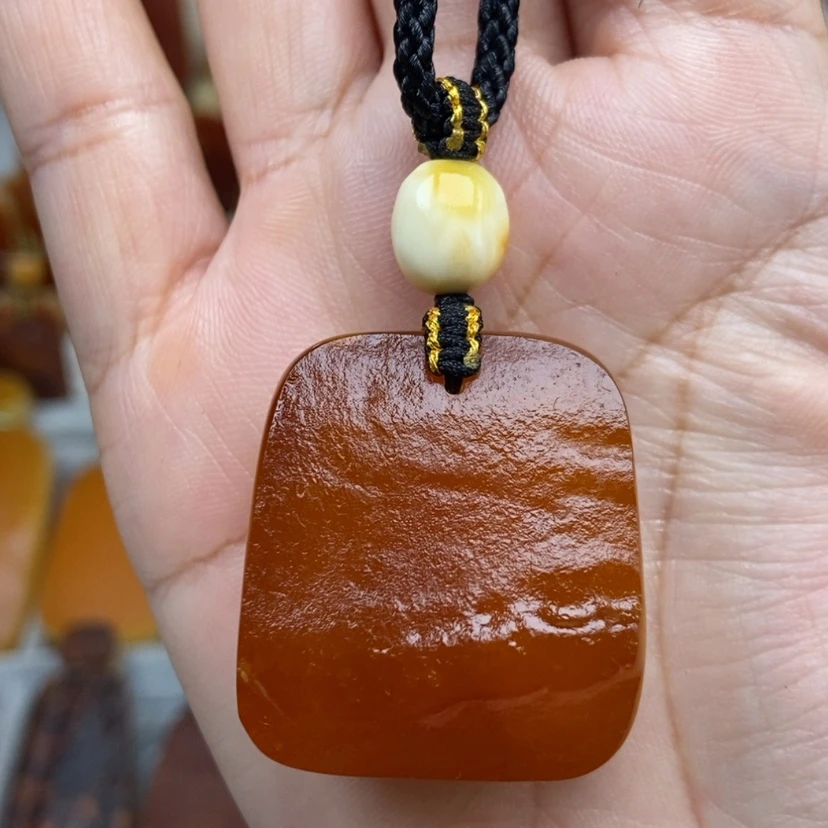 【闪购商品】琥珀颈饰未镶嵌