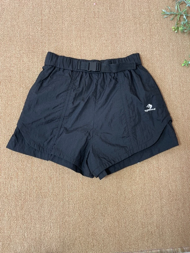 7084 黑色梭织短裤