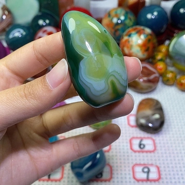 山***秀玛瑙/玉髓未镶嵌珠宝奇石