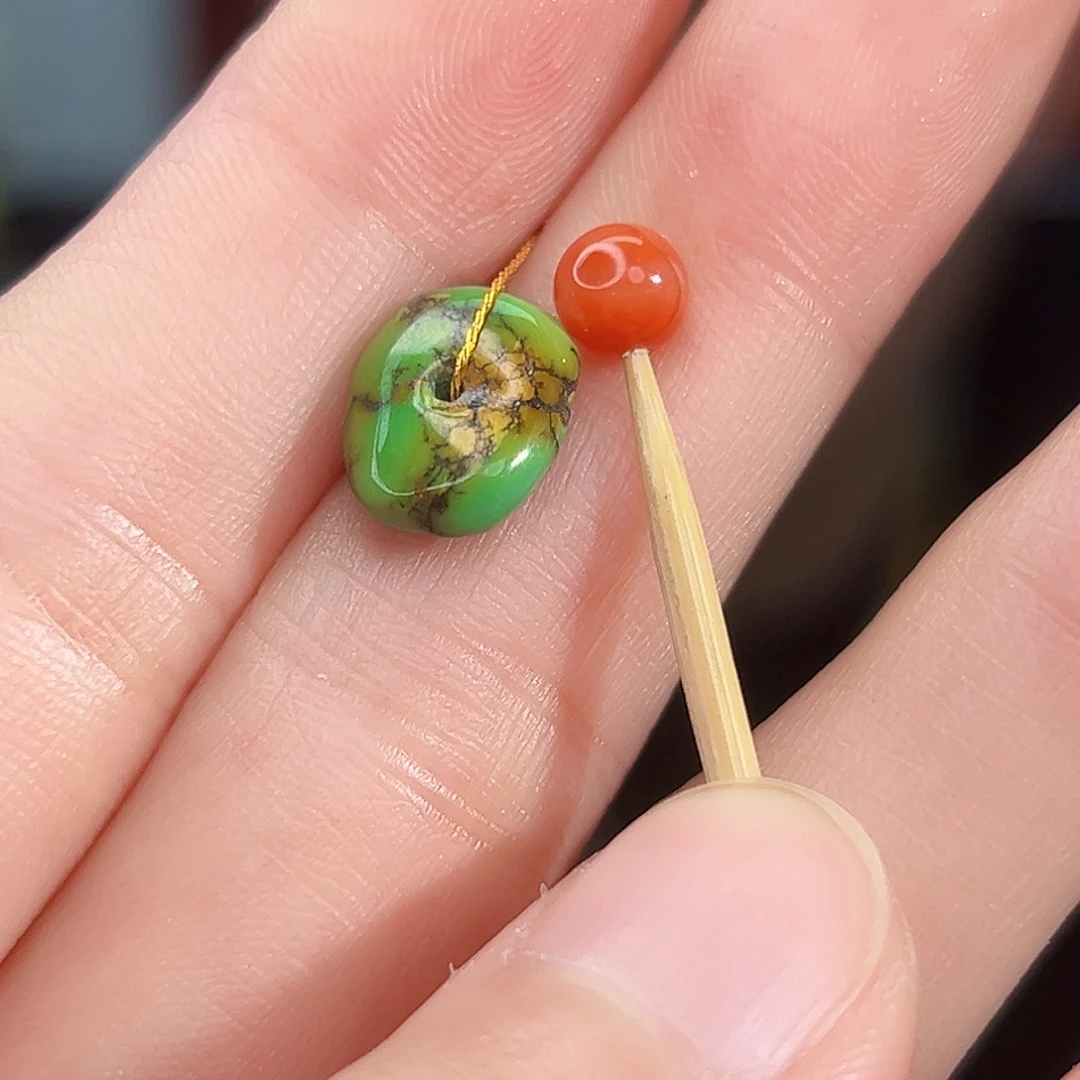 南红玛瑙未镶嵌珠宝奇石