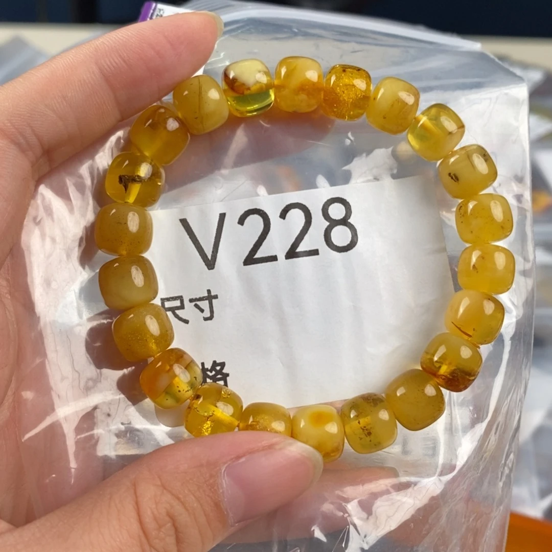 蜜蜡未镶嵌珠宝奇石