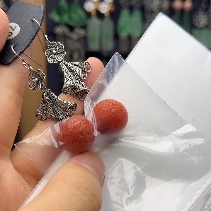 萍***银S925镶嵌南红玛瑙耳饰