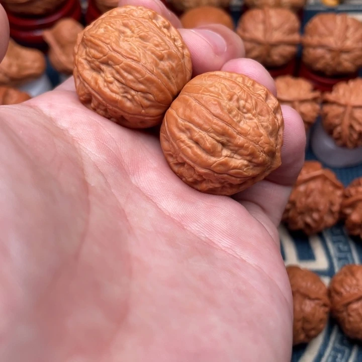 文玩核桃把件虎头