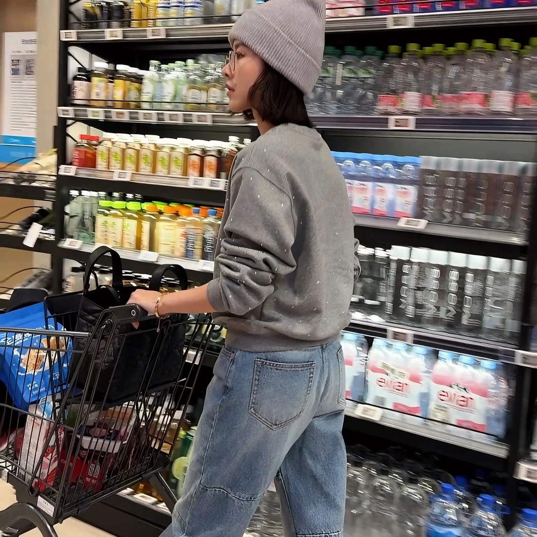 DE Mincollection烫钻卫衣/秋季经典磨毛舒适圆领套头休闲卫衣