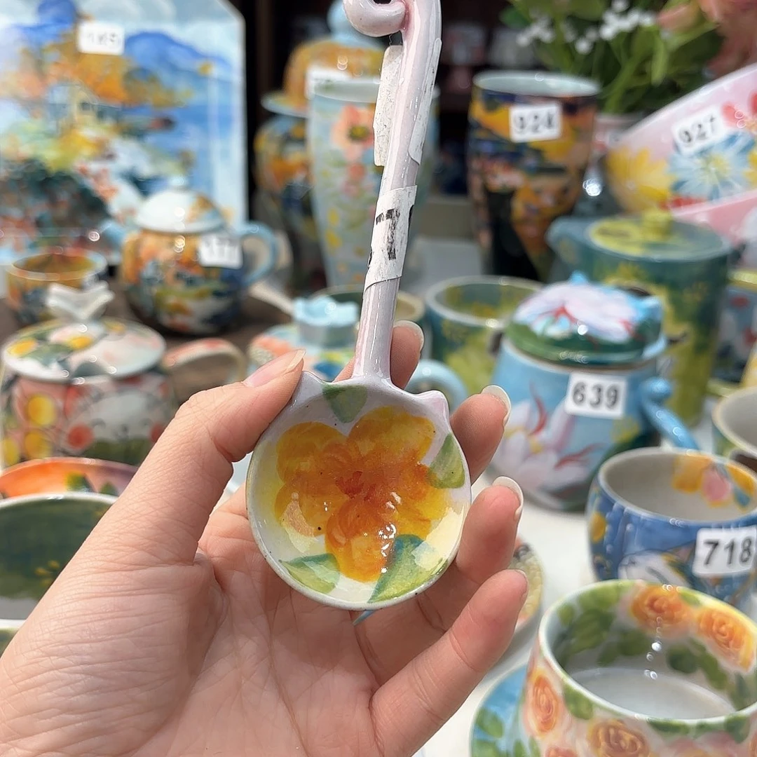 瓷片兔兔好可爱啊我