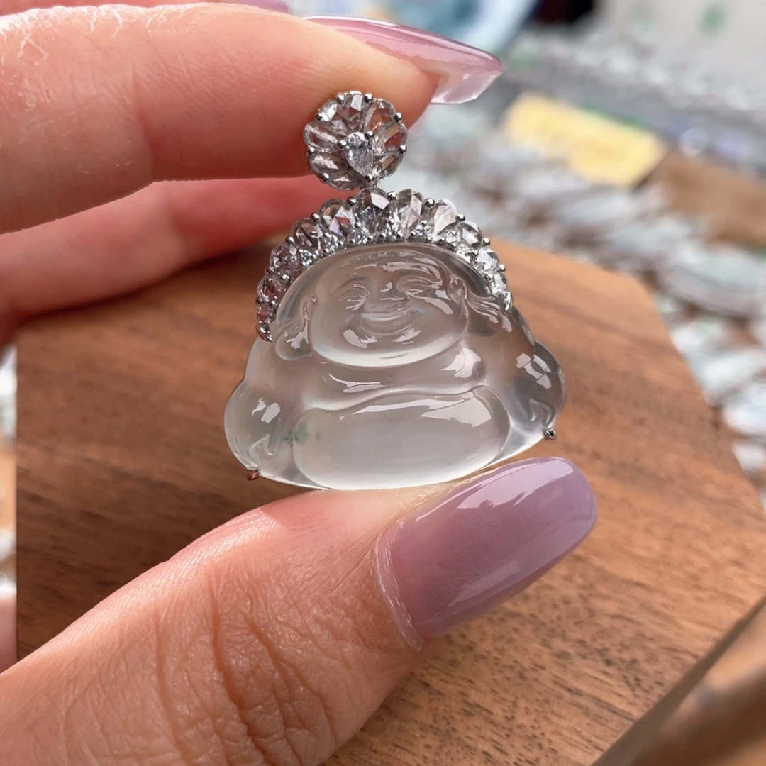 翡翠18K金镶嵌颈饰佛公