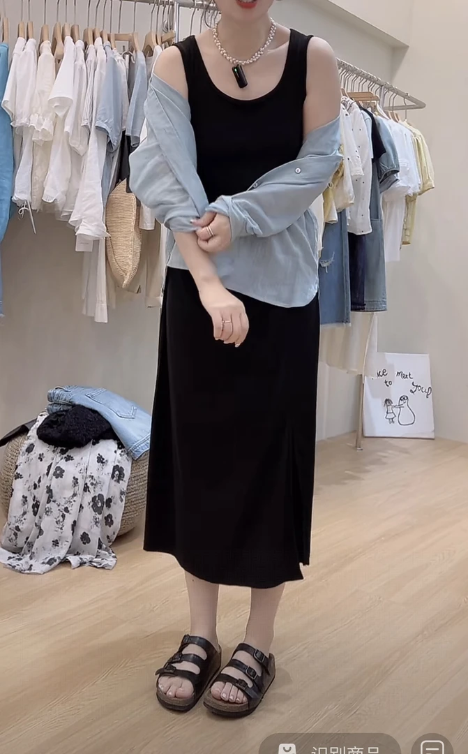 UM202韩系背心连衣裙腰间褶皱显瘦气质百搭2025夏季新款背心裙