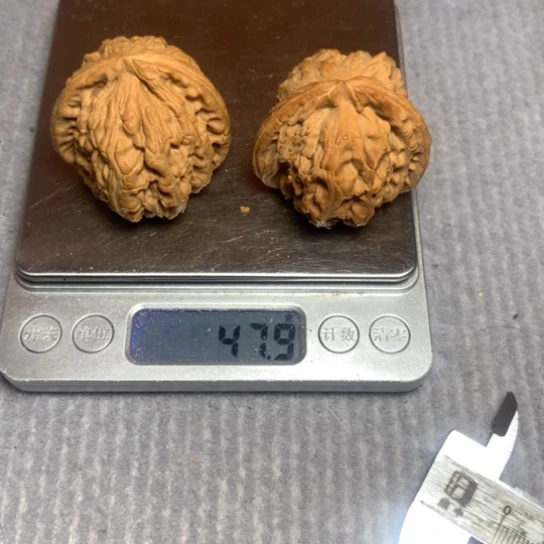 文玩核桃吊坠练手大白