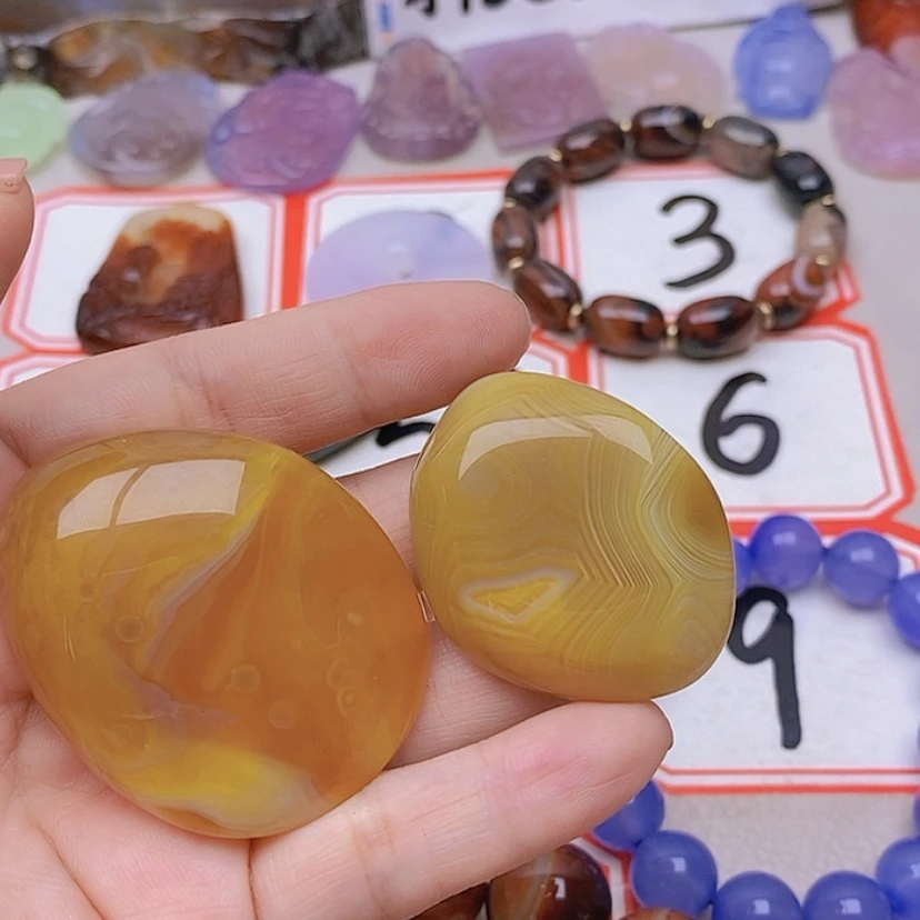 【闪购商品】玛瑙/玉髓未镶嵌珠宝半成品岩***行