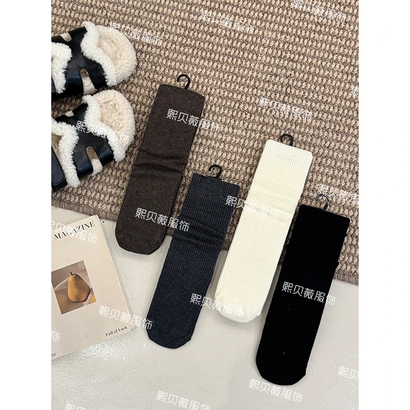 熙贝薇6 超细绵羊毛定制包纱简约纯色外穿百搭堆堆袜 G5686