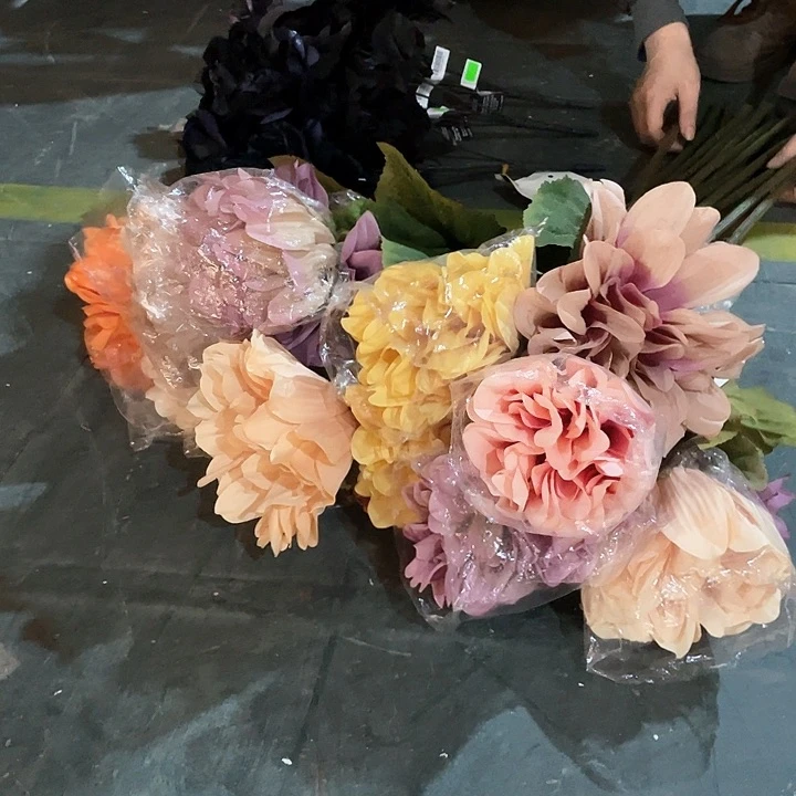 陶瓷花瓶，仿真绿植。8随机