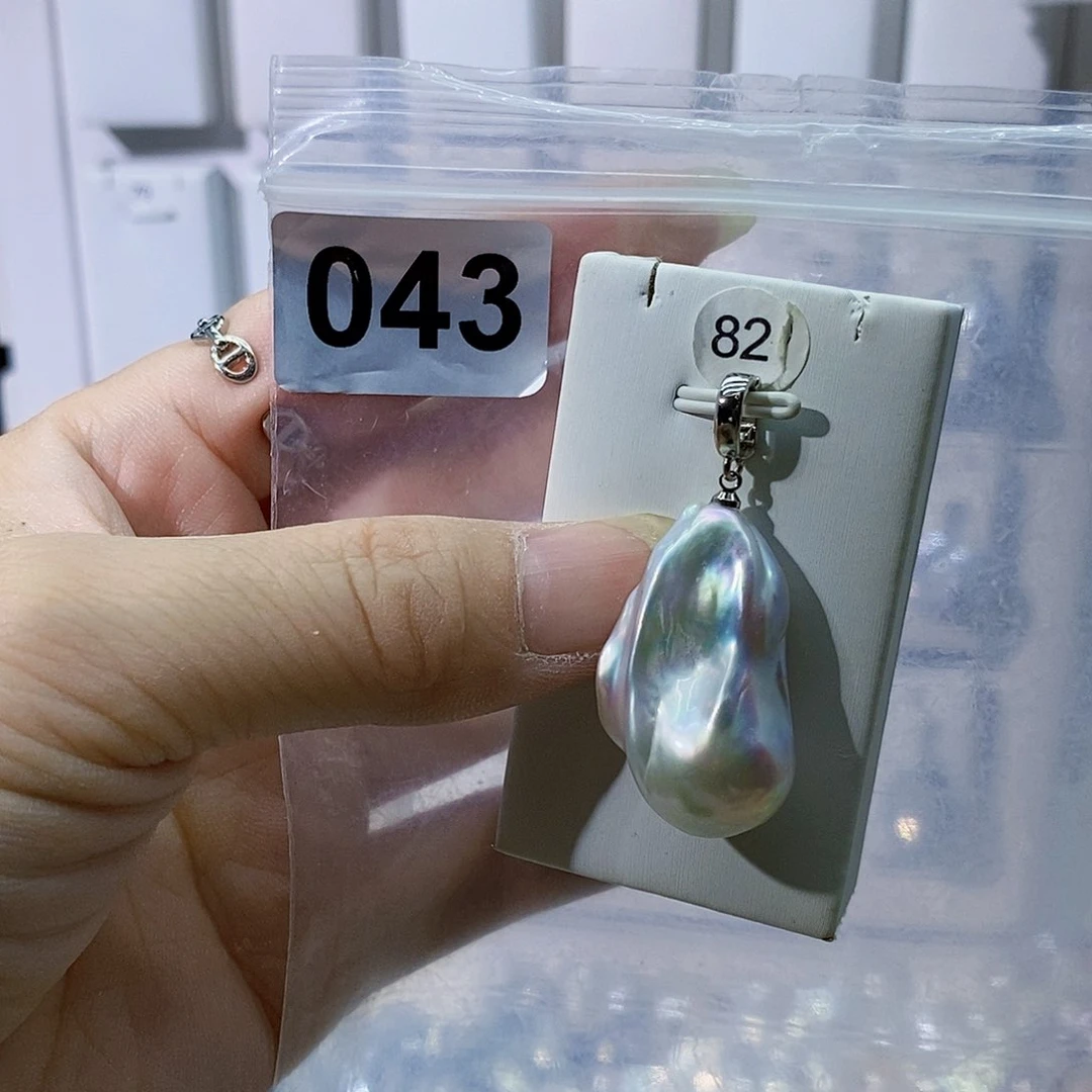 淡水珍珠合金颈饰