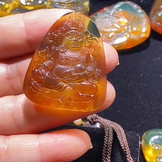 琥珀银S925镶嵌颈饰黄财神