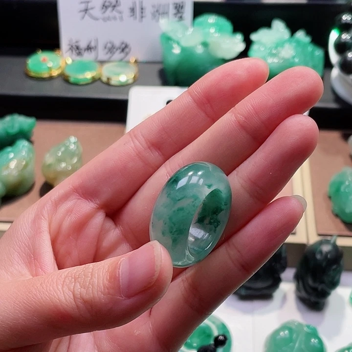 石英质玉扳指未镶嵌大*水