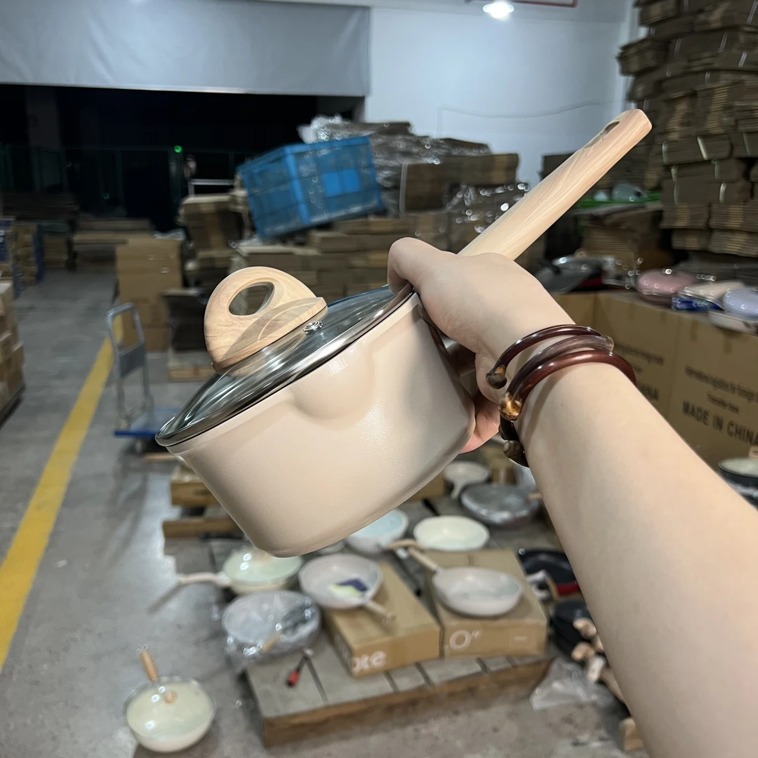 16cm小卡斑鸠色撤柜奶锅陶瓷宝宝辅食锅不挑灶具多功能料理锅微瑕