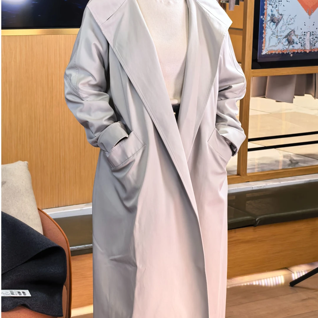 鹿王秋季翻领长款风衣女