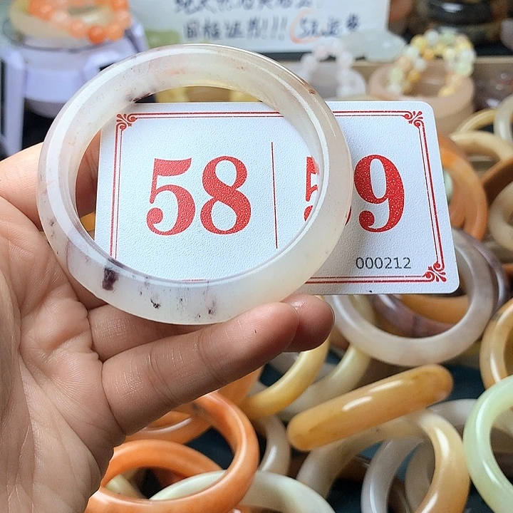石英质玉（黄龙玉）未镶嵌手镯