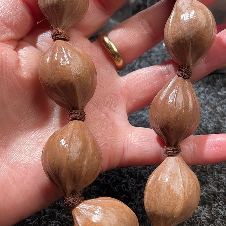 舒***赫橄榄核吊坠2.4✖️3.2