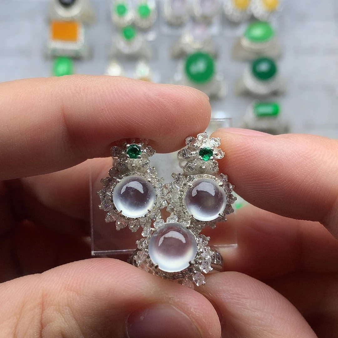 定制翡翠未镶嵌白冰