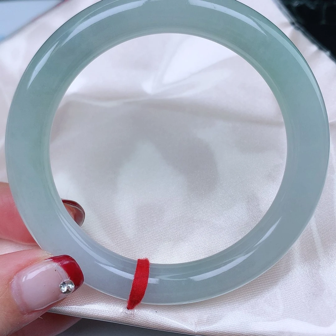 翡翠手镯（圆镯）未镶嵌天然