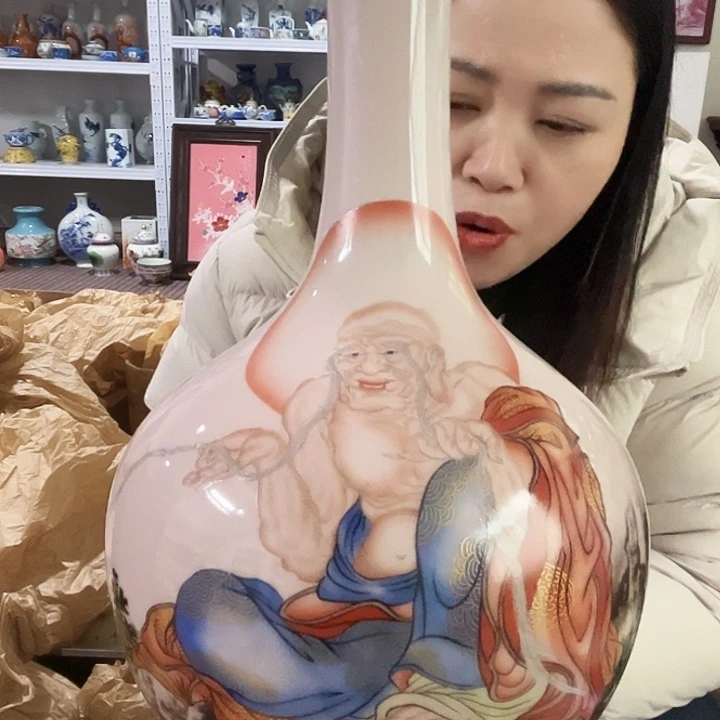 景德镇瓷器博物研究员和陶瓷