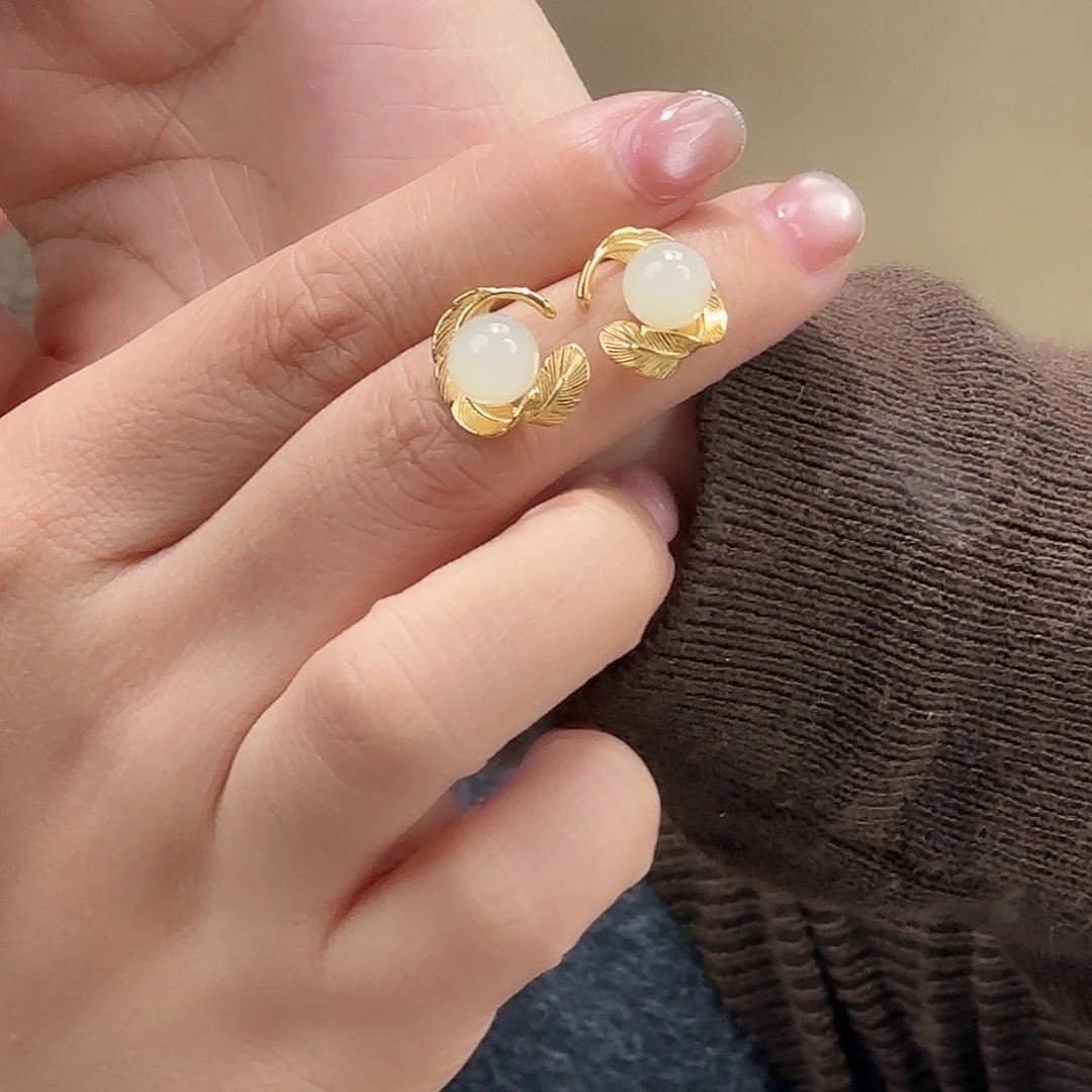 和田玉未镶嵌耳饰