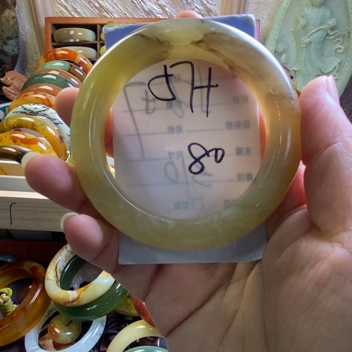 蛇纹石玉未镶嵌手镯