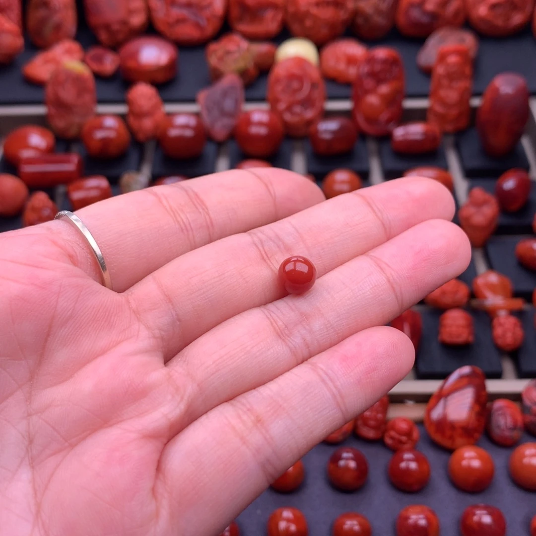 秋***南红玛瑙未镶嵌川料原矿圆珠7mm