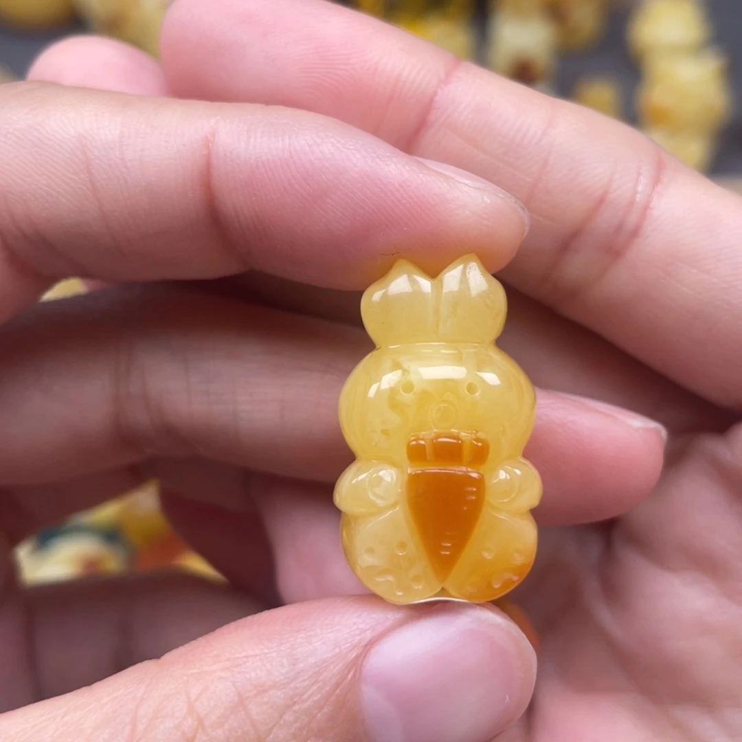 未镶嵌琥珀裸石蜜蜡